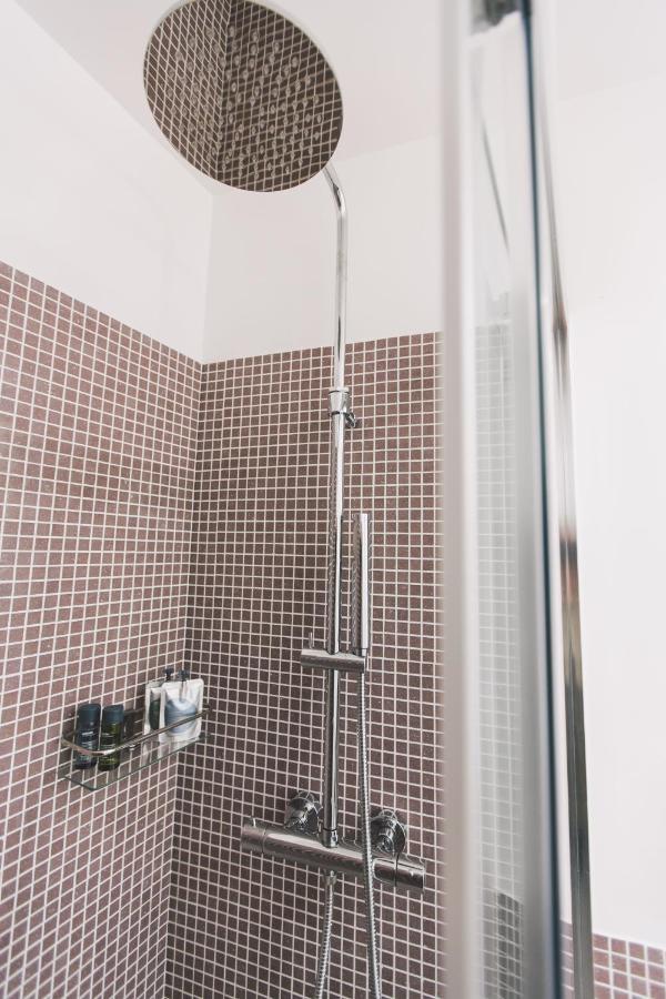 New Apartment With Patio Syracuse Bagian luar foto