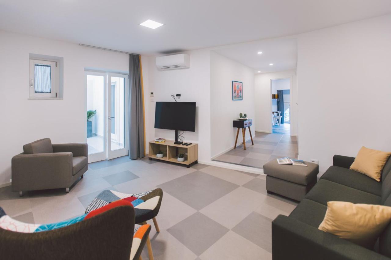 New Apartment With Patio Syracuse Bagian luar foto